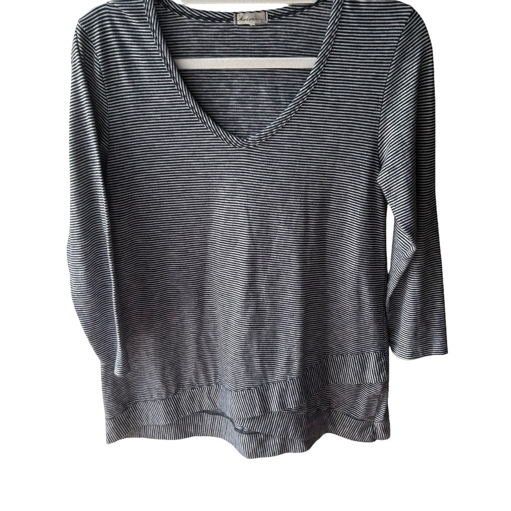 Mododoc Women's Striped V-Neck Top